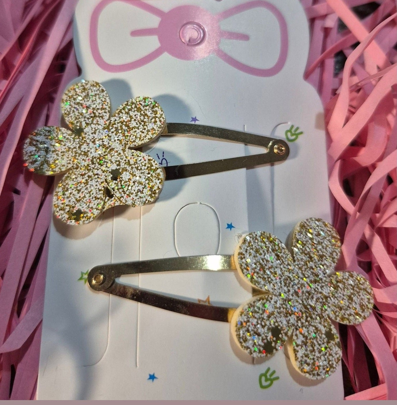 White flower glitter hair clips